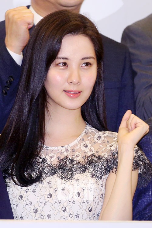 徐玄出席了儿童公益活动“幸福ALLIANCE”协约仪式