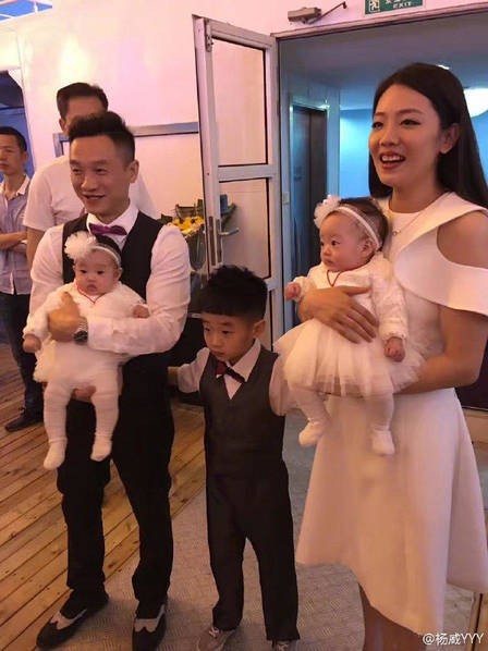杨威在微博晒了一组为女儿贺百日宴的照片