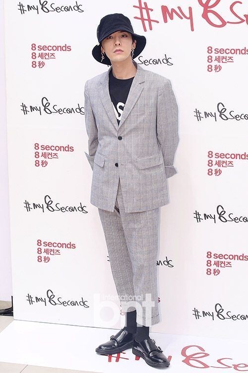 G-Dragon现身某品牌举行的特别活动