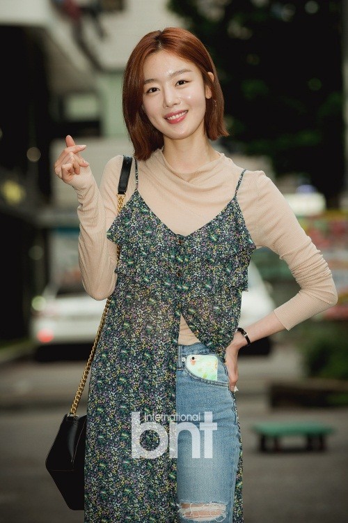 电视剧《自体发光办公室》在首尔举办终映宴