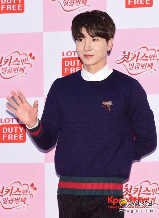 Super Junior成员利特填充宝儿的空位