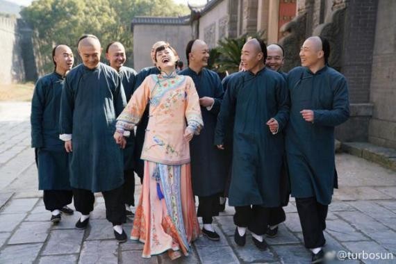 孙俪晒新戏剧照