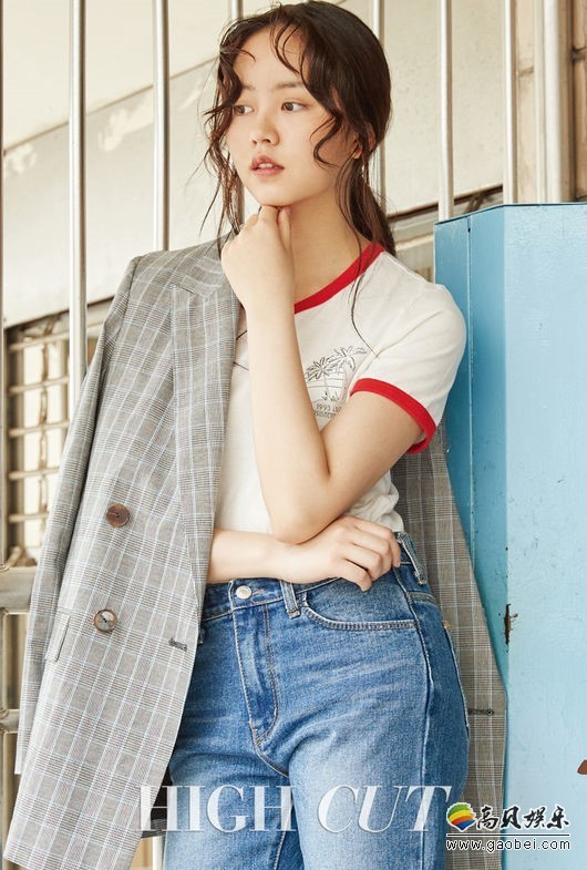 时尚杂志《HIGH CUT》方面公开演员金所炫拍摄的写真 时尚杂志《HIGH CUT》方面公开演员金所炫拍摄的写真