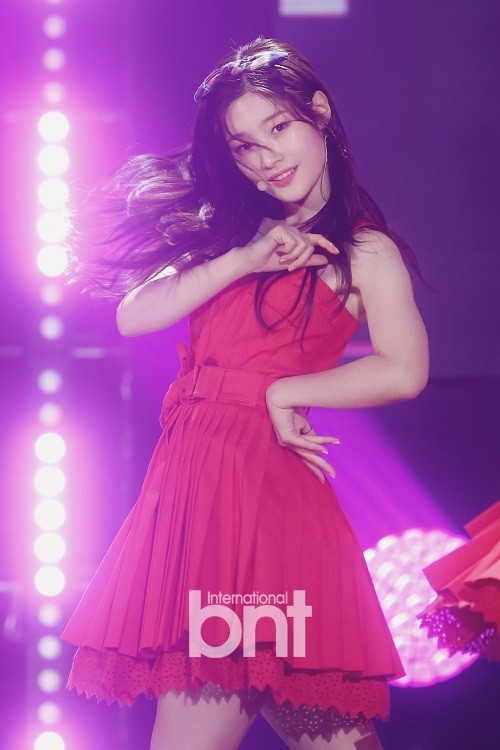 组合VIXX等出演《The Show》现场直播