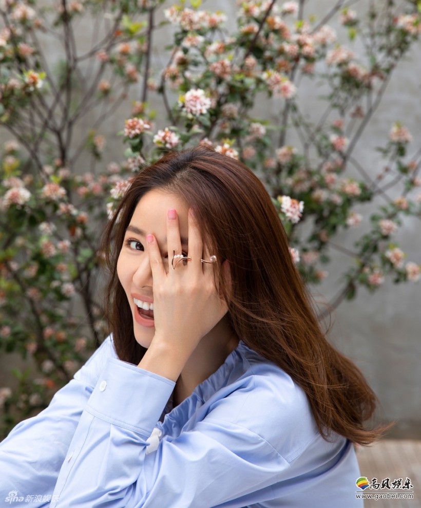 近日林心如曝光一组杂志写真