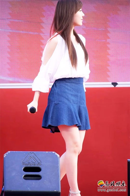 Kang Sira饭拍秀 拍摄日期：170520【4合集 705 MB】