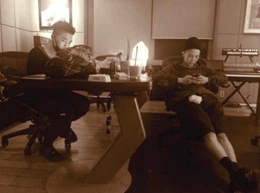 梁铉锡透露了旗下男团BigBang成员G-Dragon即将回归的消息