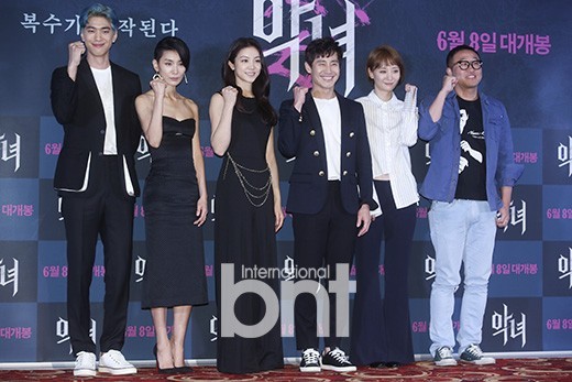 《恶女》媒体试映会在首尔广津区某影院举行