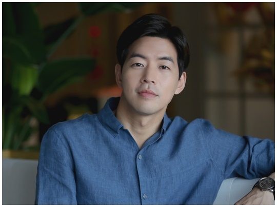 李尚允接受采访，言及了对SBS月火剧《悄悄话》终映的感言