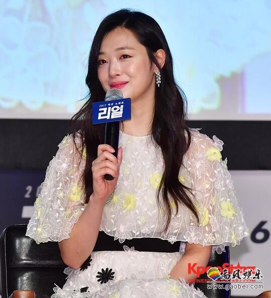 雪莉表示："我现在很想拍爱情剧  "令大家都十分惊讶