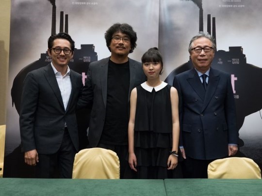 奉俊昊的新作《玉子》或将无法在韩国上映