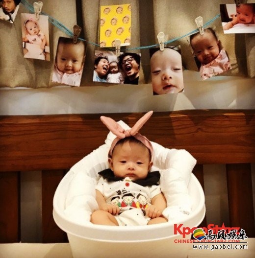 正治Instagram公开了宝宝100天纪念照片，吸引了大家的关注