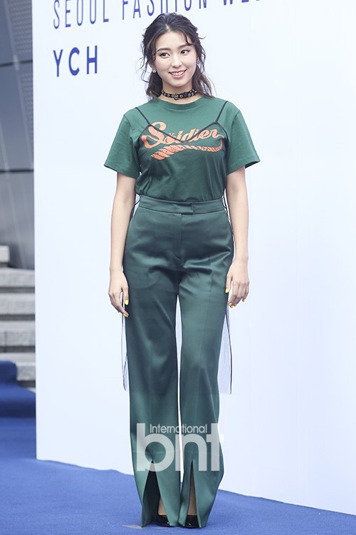 宝拉与HOOK ENTERTAINMENT签订合约,以尹宝拉展开演艺活动 宝拉与HOOK ENTERTAINMENT签订合约,以尹宝拉展开演艺活动