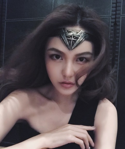 电影《神奇女侠》让盖尔加朵成为新一代女神