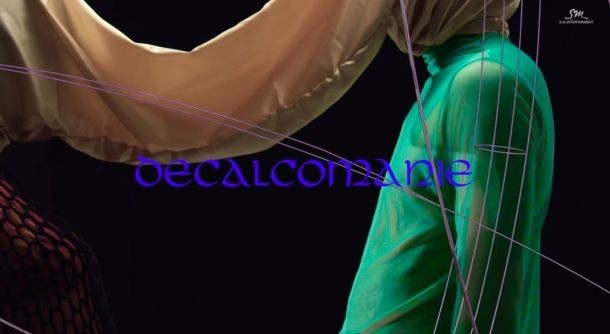 Decalcomanie原意是指一种印花印画的方式 也有双生的意思
