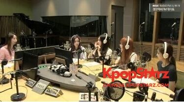 广播节目FM4U中 LISA谈到了作为YG首位外国成员一事 广播节目FM4U中 LISA谈到了作为YG首位外国成员一事