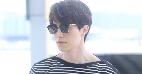 12 日又到了与「阿使」李栋旭在空中相会的日子了！