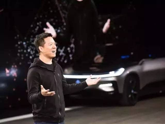 贾跃亭(乐视)“蒙眼狂奔”,网友:这不叫跑路,什么才叫跑路? 贾跃亭(乐视)“蒙眼狂奔”,网友:这不叫跑路,什么才叫跑路?