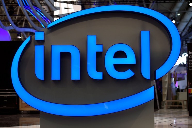 Intel：AI(人工智能)时代，我们要关注专用芯片。