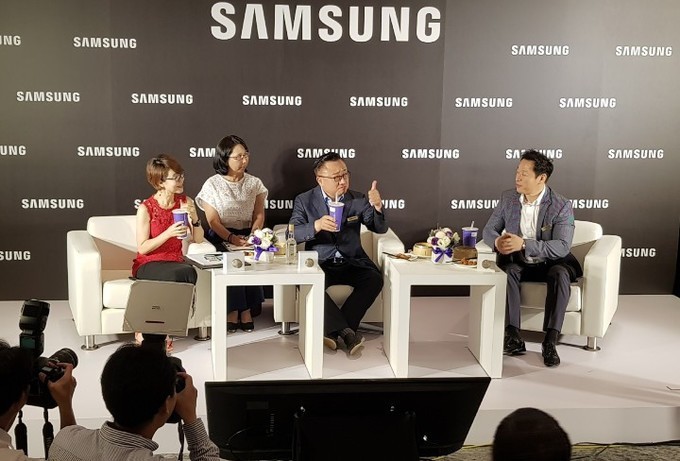 三星移动总裁 高东真爆料：Galaxy Note 8八月底发布！