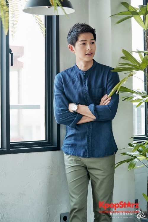 宋仲基宣传电影《军舰岛》   提到了至亲李光洙、朴宝剑