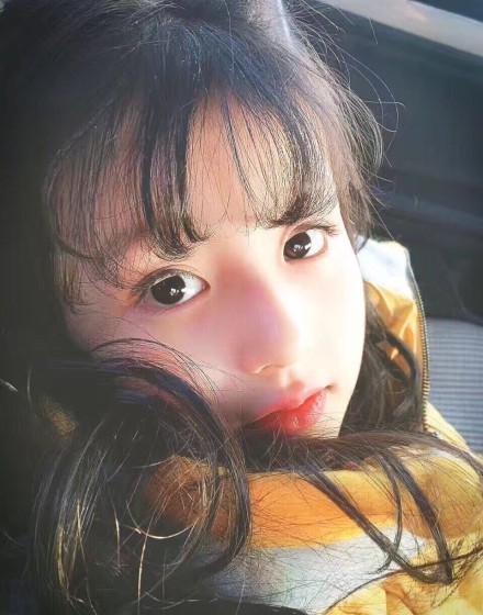 王思聪关注了她：年龄只有8岁却美似小仙女