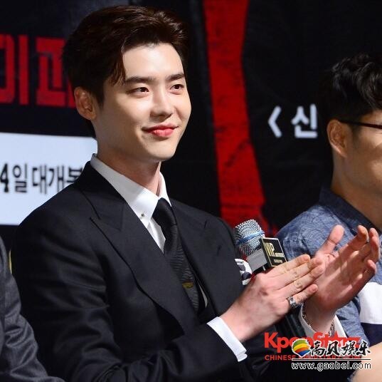 《V.I.P》制作发表会  李钟硕谈到了首次饰演反面角色的感受