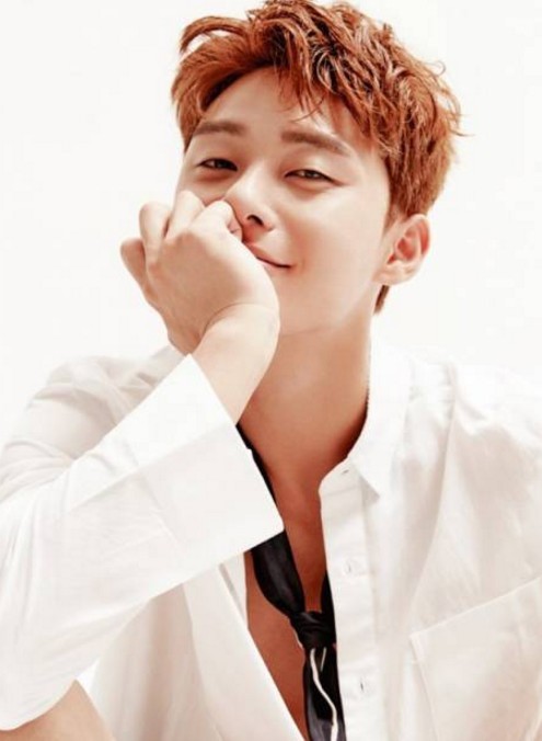 朴叙俊帅气登上时尚杂志《High Cut》 谈了刚刚杀青的电视剧