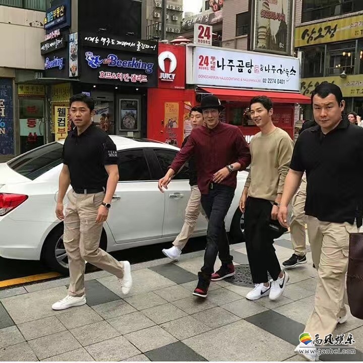 去东大门办事，路边偶遇国民老公