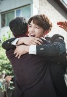 金在中《manhole》中饰演企业家二代庶出的精英车武元