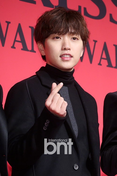 B1A4成员灿多因行程原因最终辞演新剧《内衣少女时代》