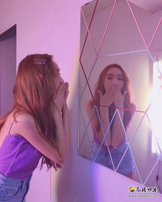 Jessica宣布发行新专辑  访问不避讳谈到恋情坦白最近很情绪化