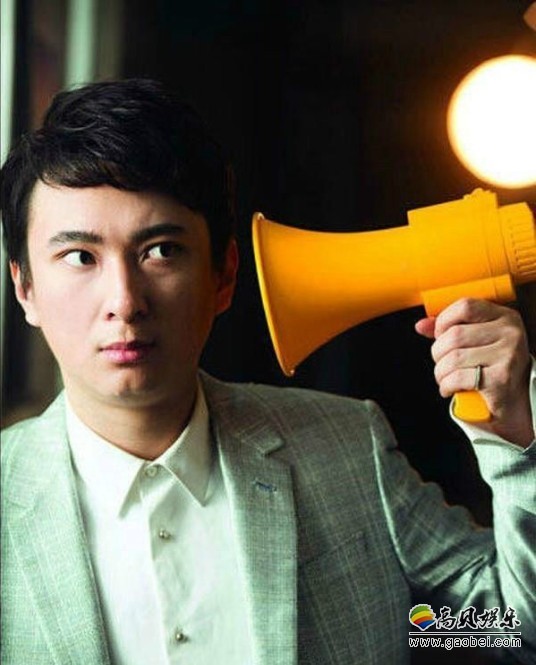 王思聪＆baby、包贝尔K歌，“聪女郎”又现新面孔