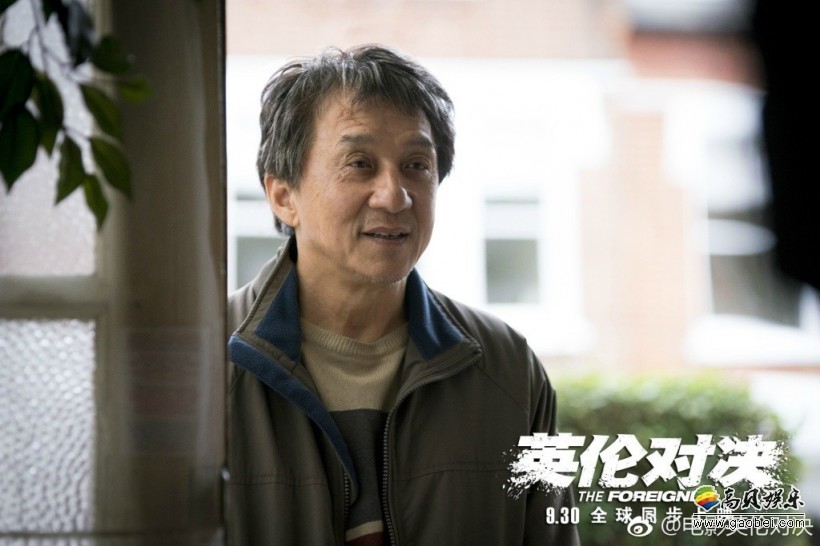 大哥老态尽显，一脸伤痕：成龙电影《英伦对决》新剧照