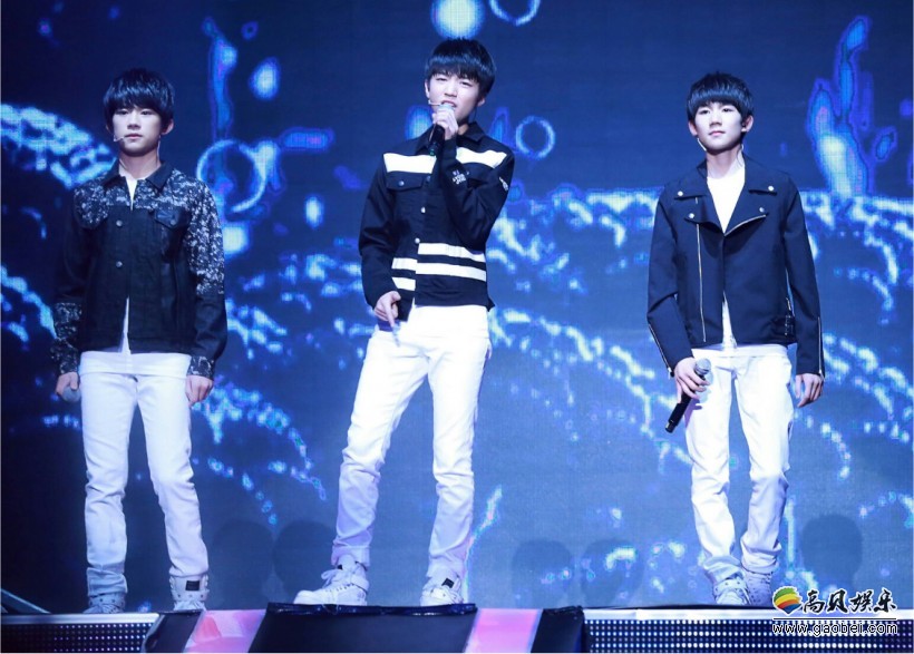 TFboys演唱会收走大量假票 警方提醒：正规渠道购票！