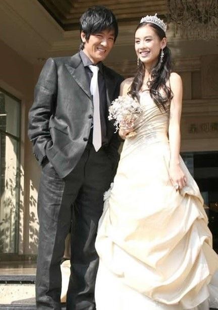 黄圣依一家四口晒幸福，高调庆祝与杨子结婚10周年