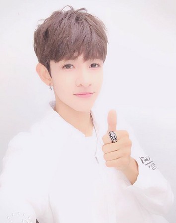 以爱吃又吃很多出名的李国主也对Samuel的食量表示惊讶