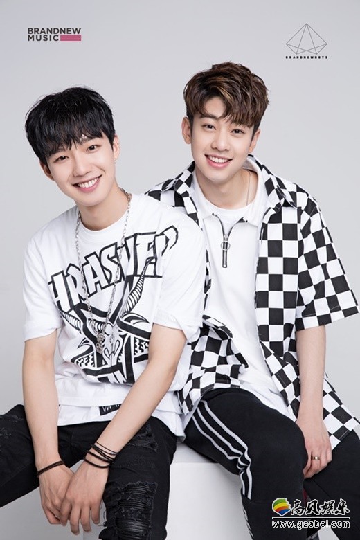 练习生林煐岷、金东贤组成的MXM确定将于9月6日正式出道