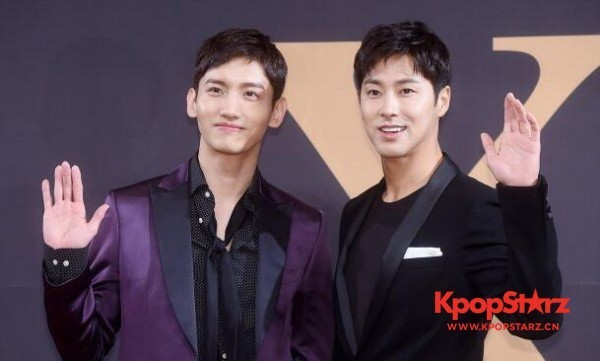 "TVXQ! ASIA PRESS TOUR"记者会  允浩谈到公演中裤子撕裂一事