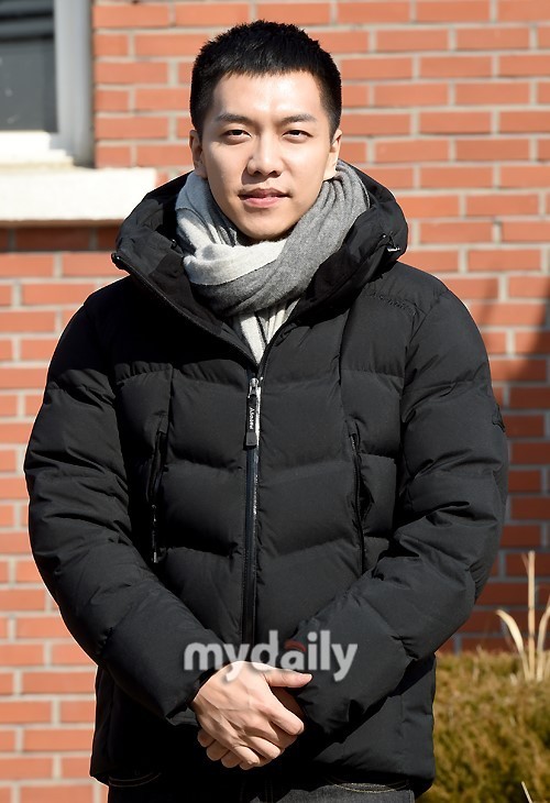 正在军队服役的李昇基 有望出演电视台新周六周日剧《花游记》