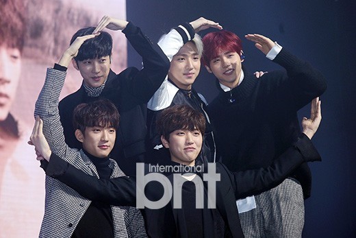 男团B1A4是否出演JTBC电视台综艺节目《认识的哥哥》？