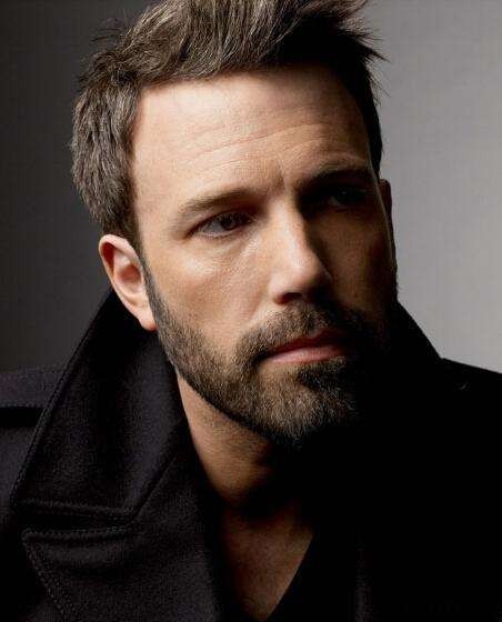 大本或有望执导根据同名回忆录改编的战争片《红色警队》(red platoon