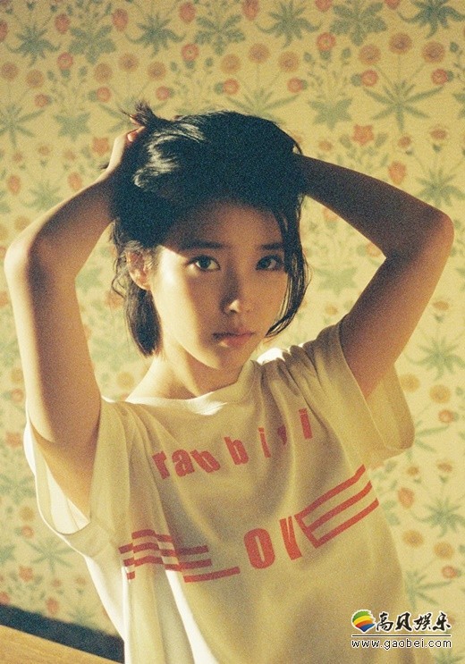 IU9月中旬发表翻唱专辑《花书签2》  时隔3年再次发表翻唱专辑