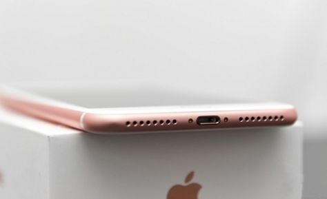 疑似iPhone 8数据线Lightning接头谍照，集成度更高，支持快充