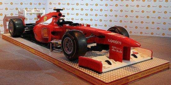 向法拉利致敬：乐高积木1：1比例，复制法拉利本赛季F1赛车