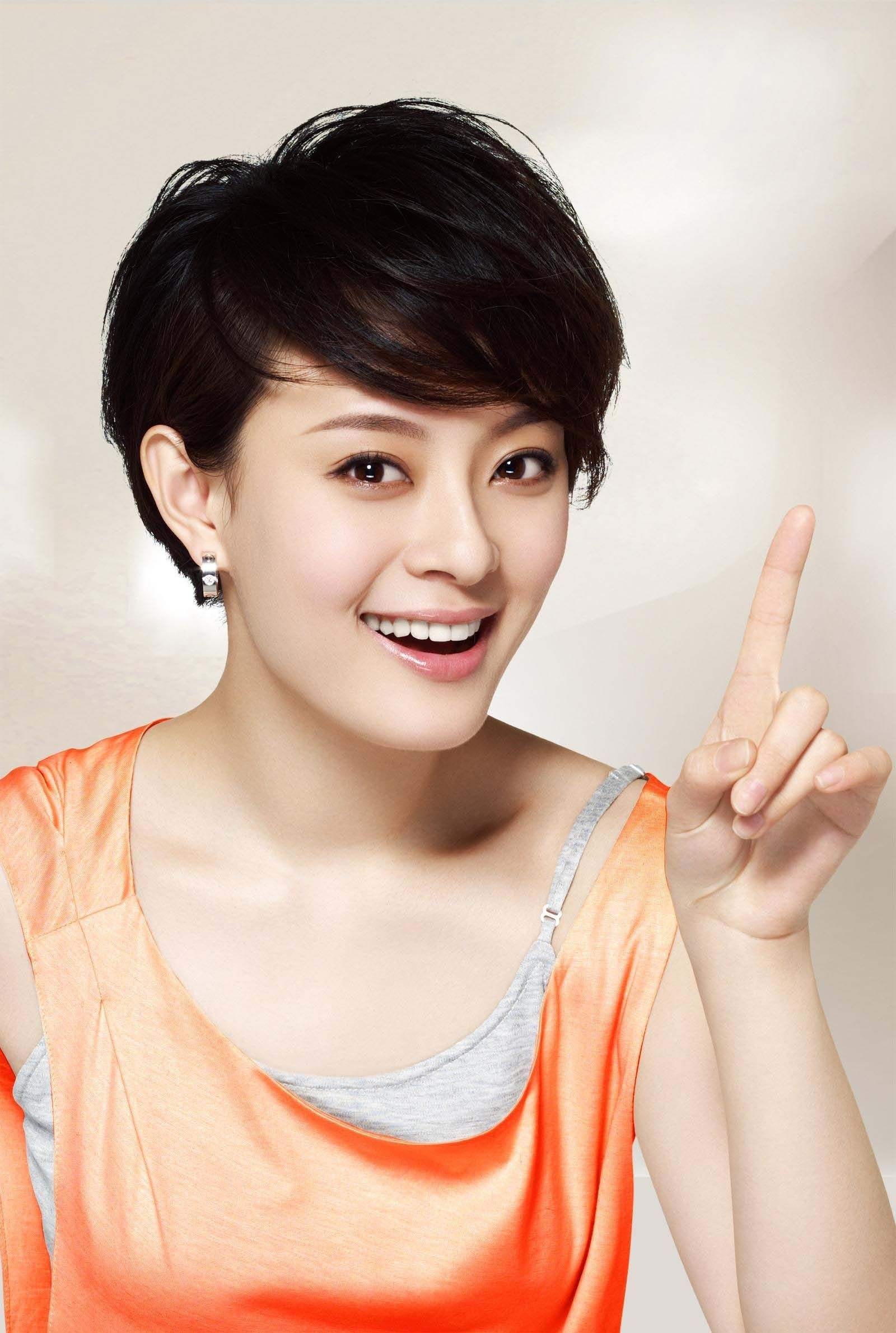 孙俪《那年花开月正圆》剧照网友看到孙俪微博后也纷纷围观并留言道:"