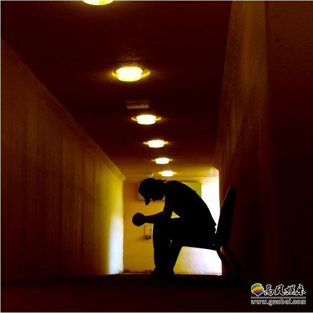 WePhone苏享茂自杀事件，其大学同学发表了此事一些细节