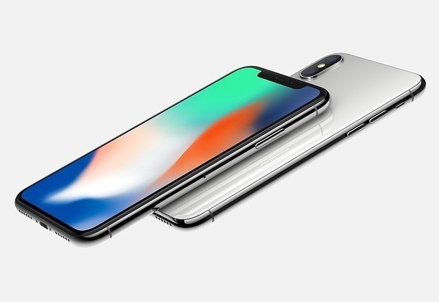 iPhone X不仅是一款全面屏手机，更是一部具有全新体验的iPhone