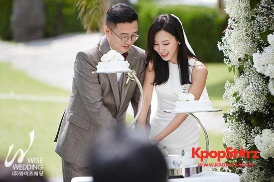白智英为李智慧演唱祝歌哽咽   向认识了多年的朋友表达祝贺