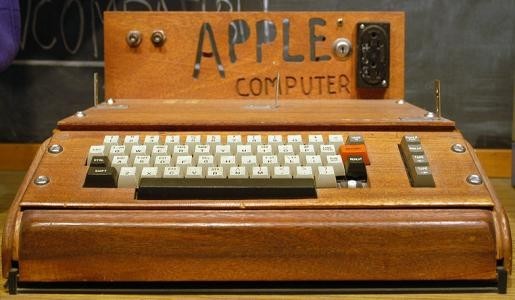 1976年打造的Apple I电脑进行拍卖，所有收益都将用于慈善事业